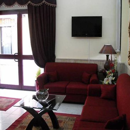 Hotel New Baby Caserta Exterior foto