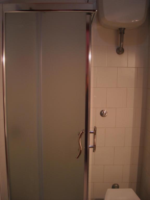 Hotel New Baby Caserta Habitación foto
