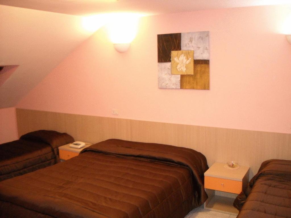 Hotel New Baby Caserta Exterior foto